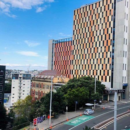 Spacious Character Apartment Auckland Exterior foto